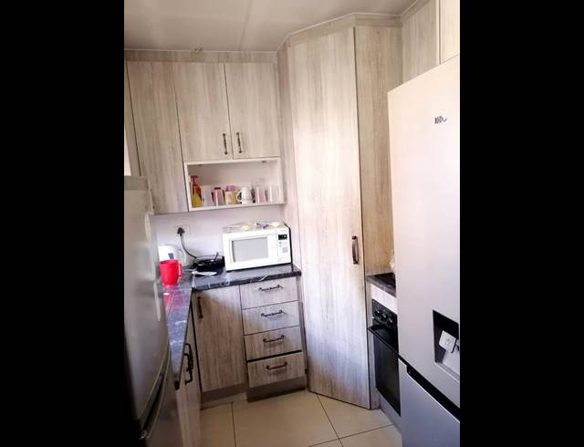 3 BEDROOM HOUSE FOR SALE IN PROTEA NORTH